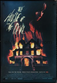 2k1063 HOUSE OF THE DEVIL DS 1sh 2009 Jocelin Donahue, cool burning hunted house horror artwork!