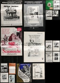 2m0412 LOT OF 22 UNCUT PRESSBOOKS 1960s-1970s advertising for a variety of different movies!