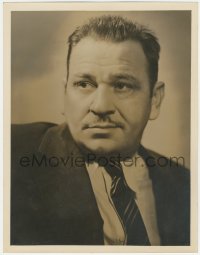 2p1723 WALLACE BEERY deluxe 10x13 still 1920s MGM studio portrait wearing suit & tie by Hurrell!