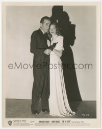 2p1814 BIG SLEEP 8x9.75 still R1954 best portrait of sexy Lauren Bacall & Humphrey Bogart with gun!