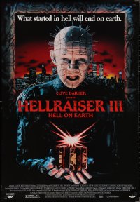2r0036 HELLRAISER III: HELL ON EARTH 27x39 video poster 1992 Clive Barker, Pinhead holding cube!