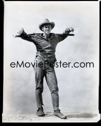 2s0422 STEVE McQUEEN 8x10 studio negative 1966 posing with rifle on shoulders for Nevada Smith!