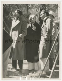 2t1926 SONG OF SONGS candid 7x9 still 1933 Marlene Dietrich with director Rouben Mamoulian & crew!