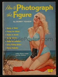 2t1590 BUNNY YEAGER softcover book 1963 How to Photograph the Figure, Dr. No candids, ultra rare!