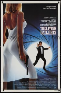 2w1015 LIVING DAYLIGHTS int'l 1sh 1987 Timothy Dalton as the most dangerous James Bond ever!