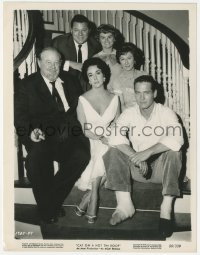 2y1776 CAT ON A HOT TIN ROOF candid 8x10.25 still 1958 Paul Newman, Liz Taylor & top cast on stairs!