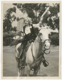 2y1912 TEXAS GUINAN 7x9.25 news photo 1933 legendary nightclub hostess is a darn good horse rider!