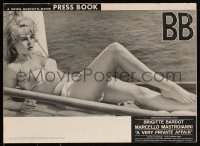 2y0243 VERY PRIVATE AFFAIR pressbook 1962 great images of sexiest Brigitte Bardot in bikini!