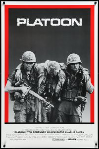 2z1103 PLATOON int'l 1sh 1986 Charlie Sheen & Quinn helping with soldier, Oliver Stone, Vietnam War!