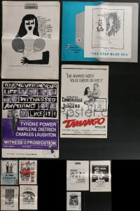 3a0196 LOT OF 15 UNCUT PRESSBOOKS 1940s-1980s advertising for a variety of different movies!