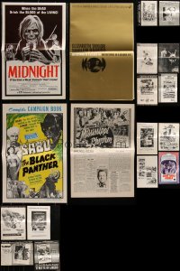 3a0181 LOT OF 22 UNCUT PRESSBOOKS 1950s-1980s advertising from a variety of movies!
