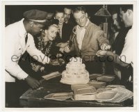 3b0867 CITY FOR CONQUEST candid 8x10 still 1940 James Cagney, Ann Sheridan & others w/cake by Lacy!