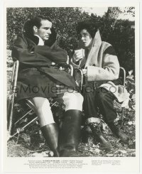 3b1023 PLACE IN THE SUN candid 8x10 still 1951 Montgomery Clift & Elizabeth Taylor between scenes!