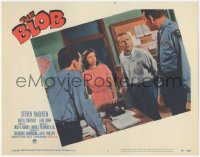 3d0735 BLOB LC #4 1958 Steve McQueen & Aneta Corseaut try to convince the police of the danger!