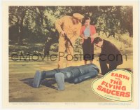 3d0768 EARTH VS. THE FLYING SAUCERS LC 1956 Hugh Marlowe & others stand over robot, Ray Harryhausen!