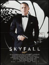 3f0397 SKYFALL French 1p 2012 great image of Daniel Craig as James Bond in tuxedo with gun in hand!