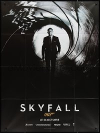 3f0396 SKYFALL teaser French 1p 2012 Daniel Craig as James Bond 007 standing in gun barrel!