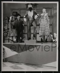 3f1493 WHERE'S RAYMOND 5 TV 8x10 stills 1953 The Ray Bolger Show, all images in blackface!