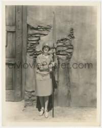 3j0348 FAY WRAY 8x10.25 still 1929 with army helmet & flag making Four Feathers by E.A. Schoenbaum!