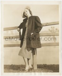 3j0371 OLIVIA DE HAVILLAND 8x10 news photo 1938 in two piece sports dress making Robin Hood!