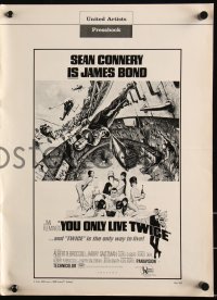 3j0054 YOU ONLY LIVE TWICE pressbook 1967 art of Sean Connery as James Bond by McGinnis & McCarthy!