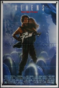 3p0631 ALIENS 1sh 1986 James Cameron sci-fi sequel, Sigourney Weaver as Ripley carrying Carrie Henn!
