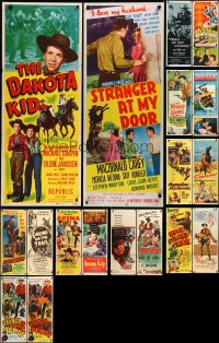 3s0101 LOT OF 20 FORMERLY FOLDED COWBOY WESTERN INSERTS 1940s-1950s cool movie images!