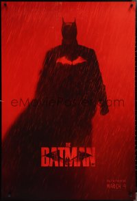 3w0668 BATMAN teaser DS 1sh 2022 full-length Robert Pattinson in the title role in the rain!
