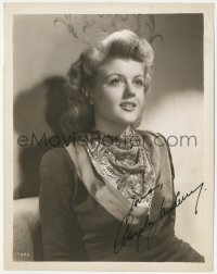 3x0430 ANGELA LANSBURY signed 8x10.25 still 1940s c/u of the pretty actress early in her career!