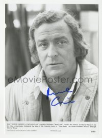 3x0546 MICHAEL CAINE signed 7x9.75 still 1981 great head & shoulders portrait from The Hand!