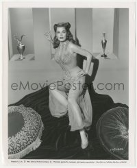 4b1308 DESERT LEGION 8.25x10 still 1953 full-length sexiest Arlene Dahl in wild harem girl outfit!