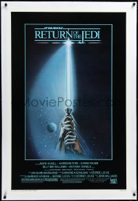 4d0711 RETURN OF THE JEDI linen 1sh 1983 George Lucas, art of hands holding lightsaber by Reamer!
