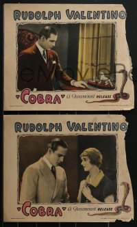 4f0630 COBRA 7 LCs 1925 Rudolph Valentino surrounded by people, cool snake art in the border!