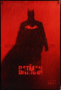 4g0795 BATMAN teaser DS 1sh 2022 full-length Robert Pattinson in the title role in the rain!