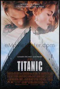 4g1069 TITANIC DS 1sh 1997 Leonardo DiCaprio, Kate Winslet, directed by James Cameron!