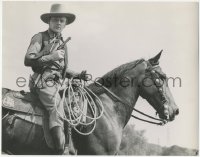 4j0578 OKLAHOMA KID deluxe 10.5x13.25 still 1939 c/u of James Cagney w/ gun on horseback by Hurrell!