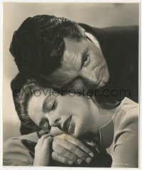 4j1590 NOTORIOUS 8x10 key book still 1946 Cary Grant & Ingrid Bergman's torrid romance, Hitchcock!
