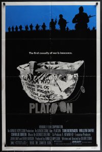 4j1094 PLATOON 1sh 1986 Oliver Stone, Vietnam, the first casualty of war is Innocence!