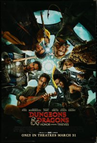 4k0769 DUNGEONS & DRAGONS: HONOR AMONG THIEVES advance DS 1sh 2023 Chris Pine, cast gathered around!