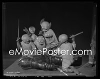 4m0425 MYSTERIOUS ISLAND camera original 8x10 negative 1929 candid of diver attacked by humanoids!