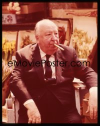 4m0264 FRENZY group of 2 4x5 transparencies 1972 Alfred Hitchcock candid, Jon Finch as newsstand!