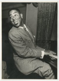4p1231 DIZZY GILLESPIE 7x9.5 still 1960s the African American jazz musician playing piano!