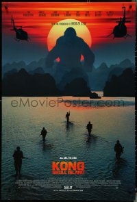 4w0878 KONG: SKULL ISLAND int'l advance DS 1sh 2017 Jackson, Hiddleston, huge ape and soldiers!