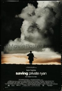 4w0963 SAVING PRIVATE RYAN DS 1sh 1998 Spielberg, Hanks, image of soldier on hill in front of clouds!