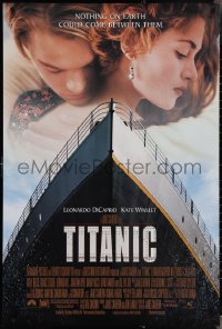 4z1112 TITANIC DS 1sh 1997 Leonardo DiCaprio, Kate Winslet, directed by James Cameron!