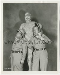 5b1732 ABBOTT & COSTELLO MEET THE MUMMY 8x10.25 still 1955 Bud & Lou are back in their mummy's arms!