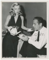 5b1781 DEAD RECKONING 8x10 still 1947 sexy Lizabeth Scott pours tea for Humphrey Bogart by Walters!