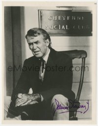 5b0135 JAMES STEWART signed TV 7x9 still R1978 great close up from the Cheyenne Social Club!