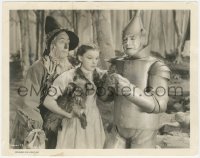 5b1936 WIZARD OF OZ 8x10.25 still 1939 Judy Garland, Scarecrow Bolger, Tin Man Haley, deleted scene!