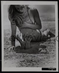 5b1699 COVER ME BABE 2 8x10 stills 1970 c/u hands in sand grabbing Susanne Benton, lens bikini top!